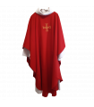Chasuble de prêtre rouge
