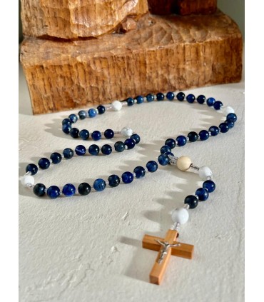 Chapelet en pierres semi-précieuses onyx/cornaline/howlite/apatite bleue/quartz rose - Carmel d'Avranches